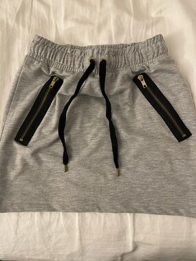 H&M Grey Mini Skirt with Black Drawstring and Gold Zips size 32